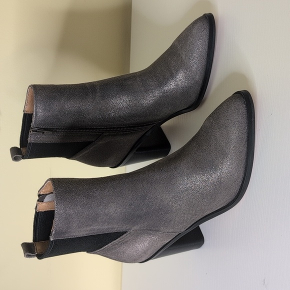 Corso Como Size 6.5 Hurray Dusted Metallic Gunmetal Heeled Boots, NEW - Picture 3 of 15